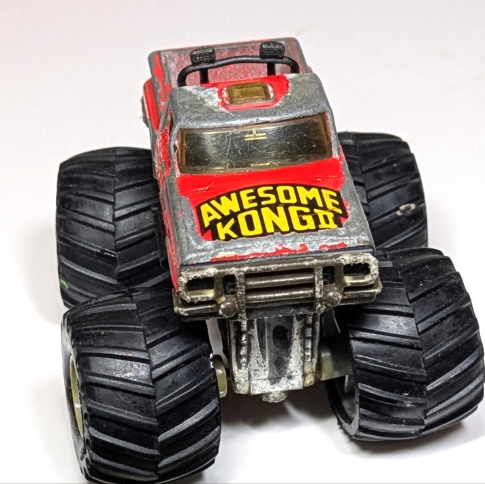 Vintage 1985 Matchbox Super Chargers Awesome Kong II Diecast Monster Truck